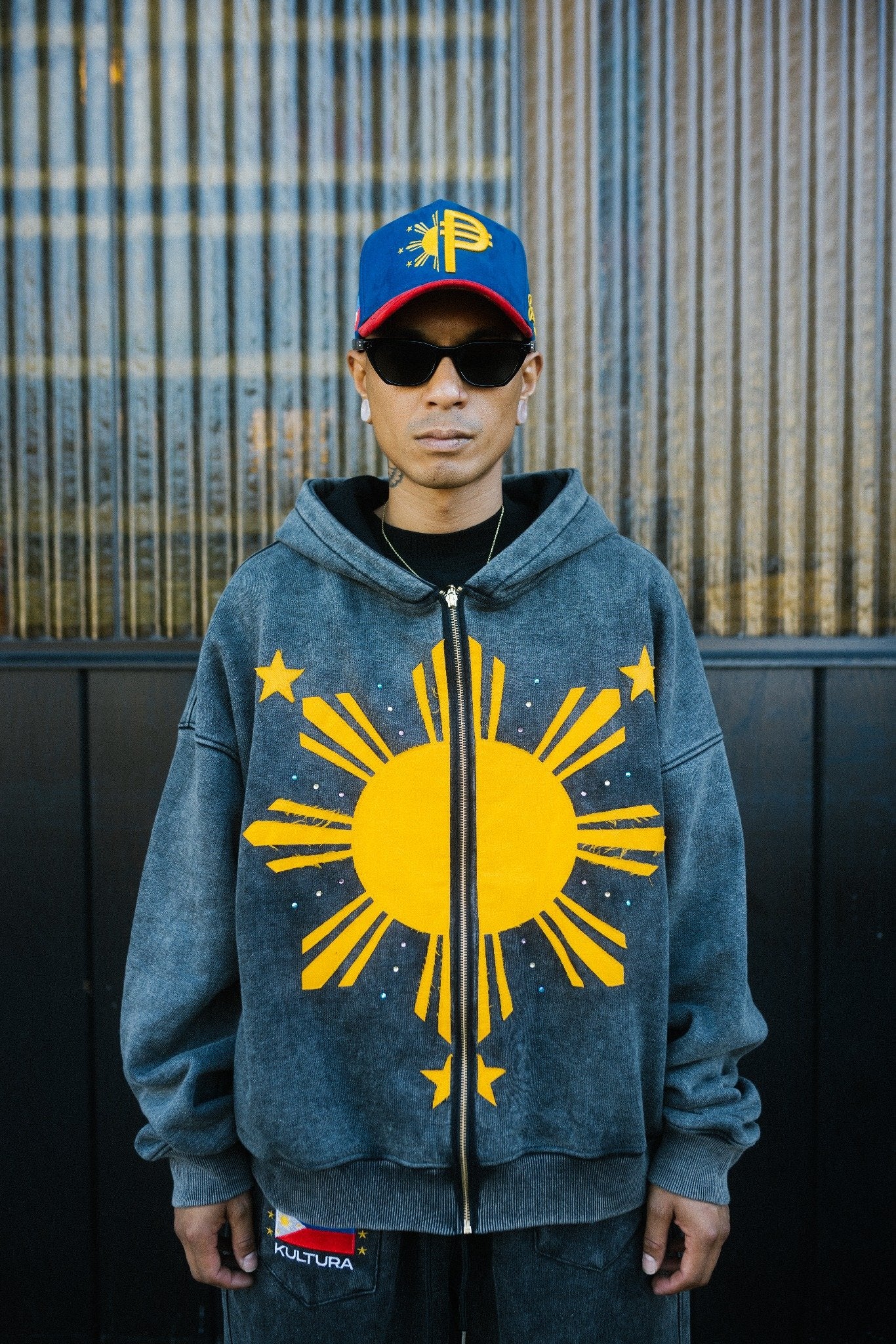 BLACK ACID WASH FILIPINO SUN HOODIE