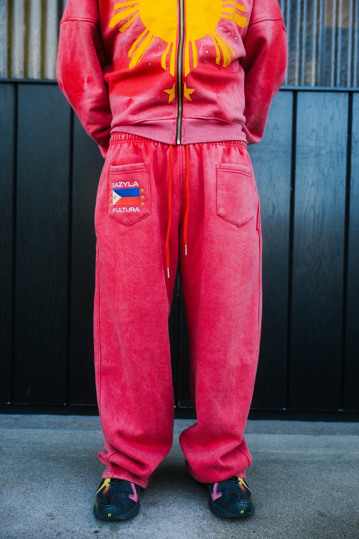 RED SUN FADE WASH KULTURA SWEATS