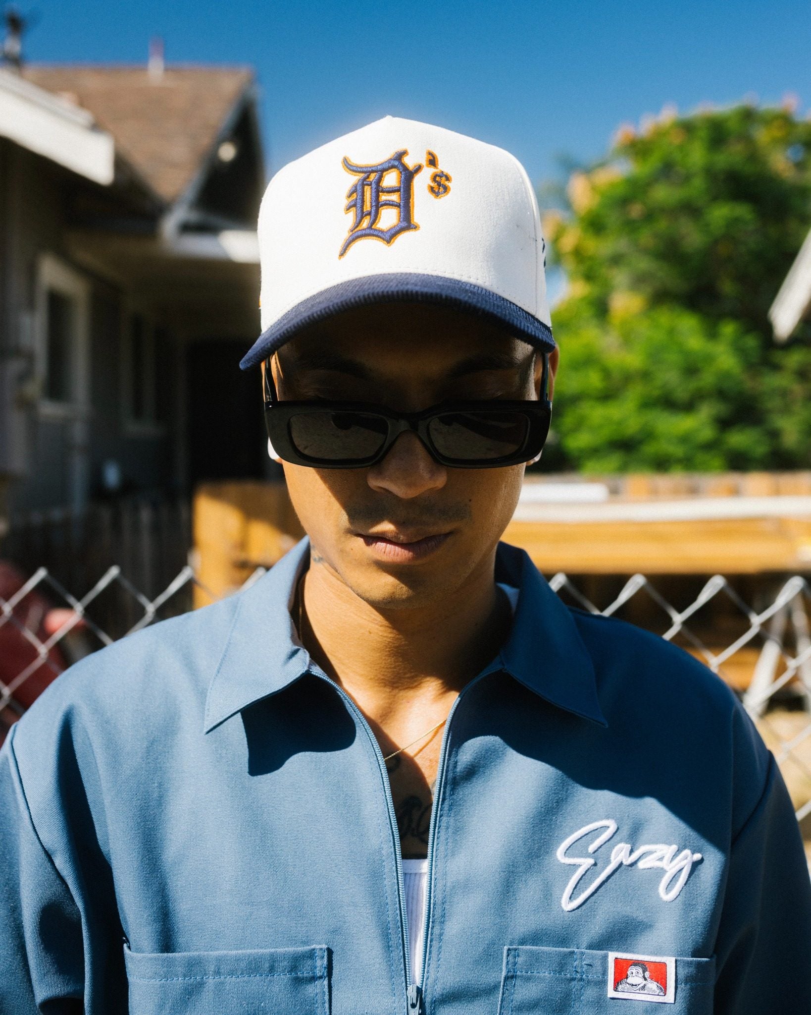 CREAM/NAVY DOUGH BOY SNAP (CORDUROY)