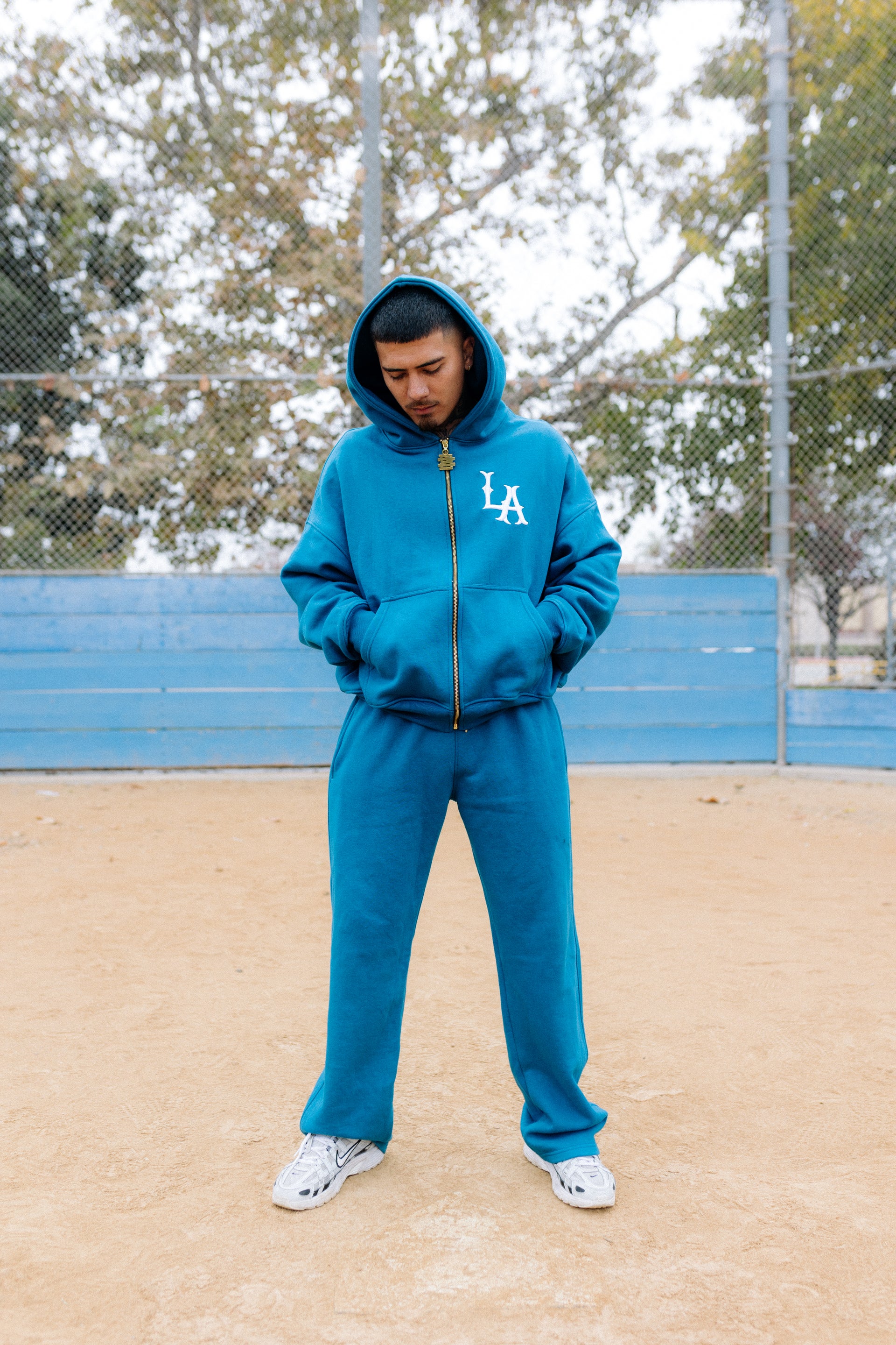 (BLUE) LA SWEATSUIT