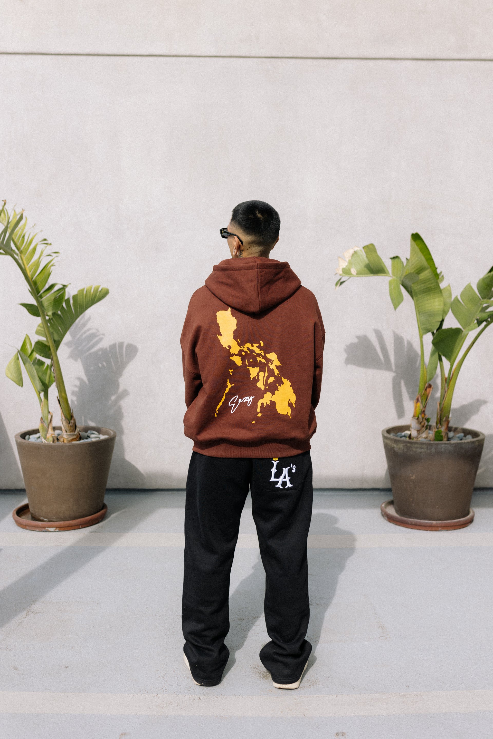 (BROWN) FILIPINO SUN GEMSTONE DISTRESSED EMBROIDERY HOODIE