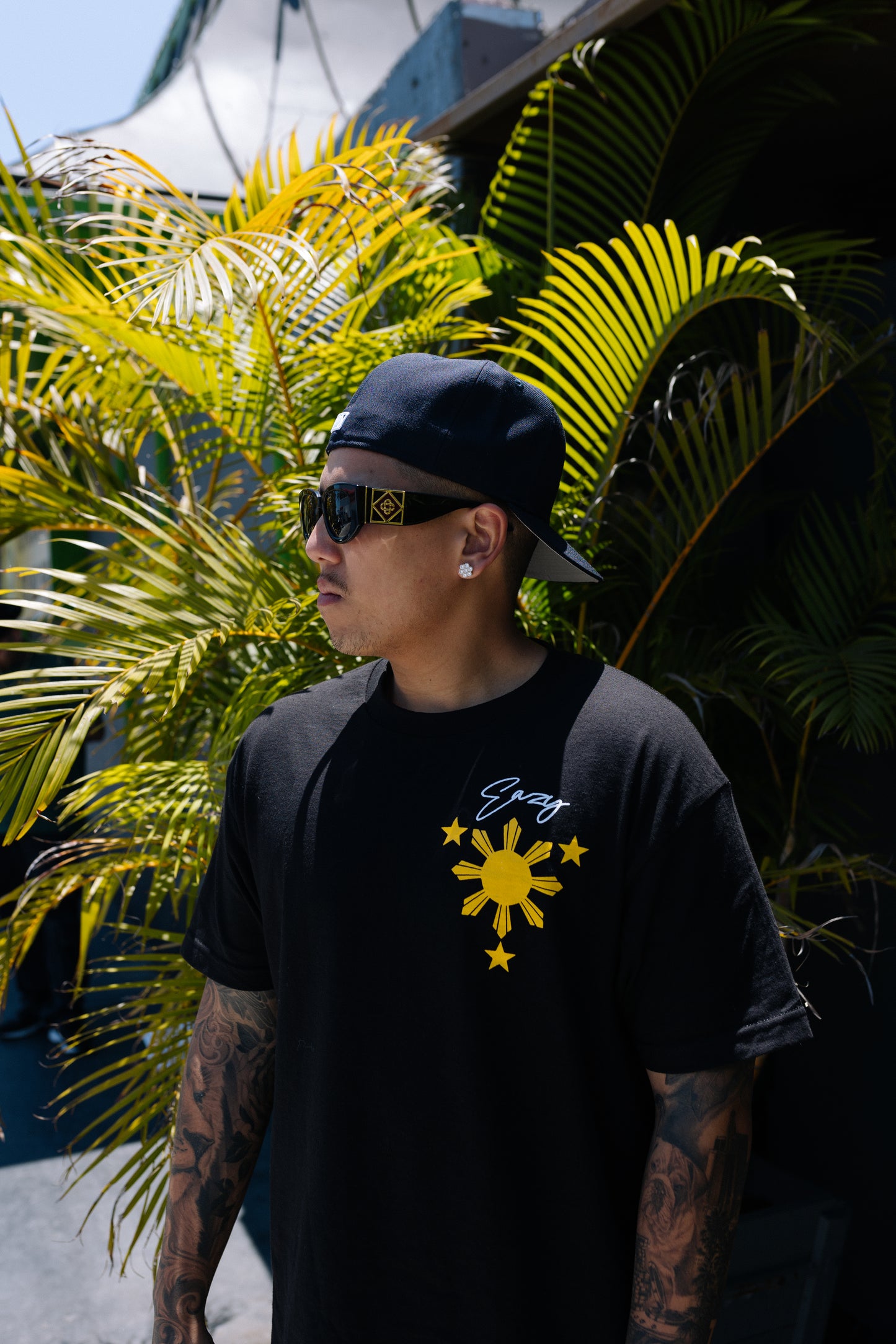 (BLACK) FILIPINO SUN & STAR TEE