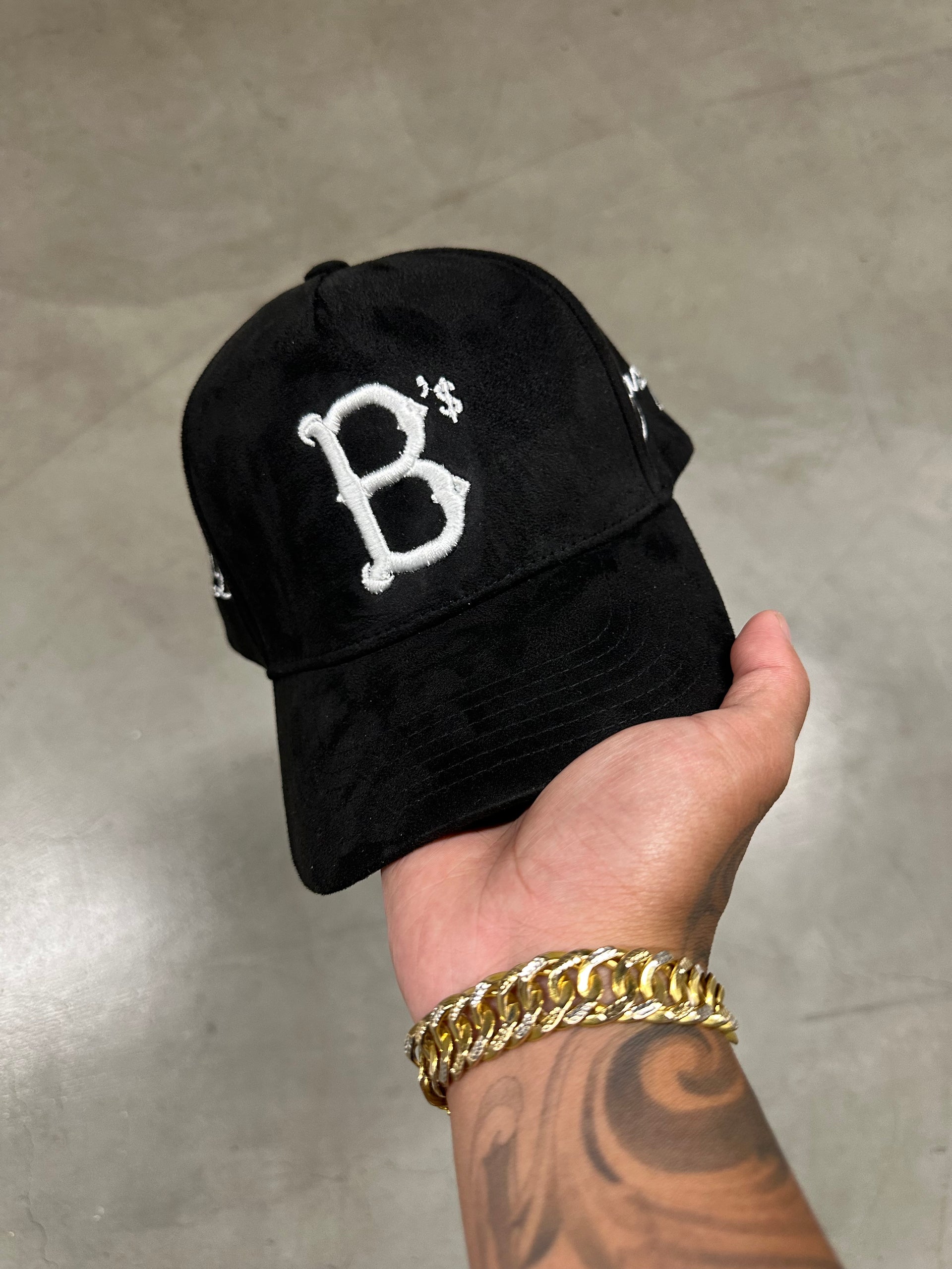 BLACK BIG DOG "B" SNAP (SUEDE)