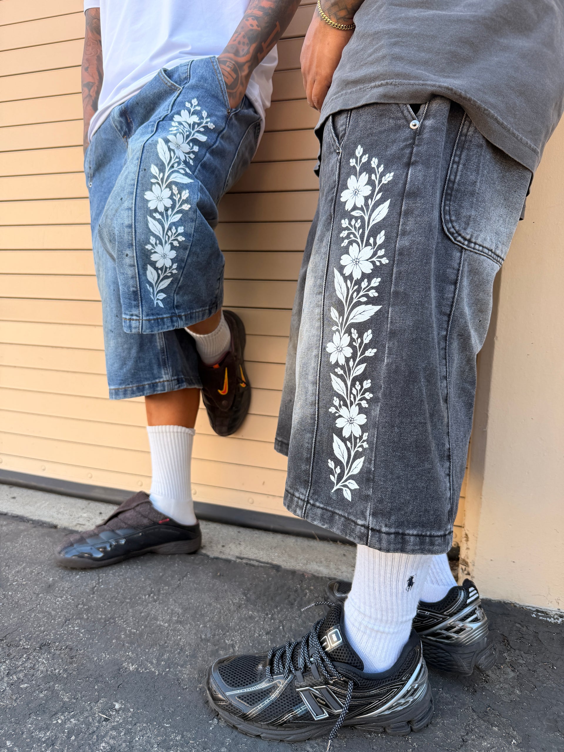 BLACK SAMPAGUITA DENIM SHORTS