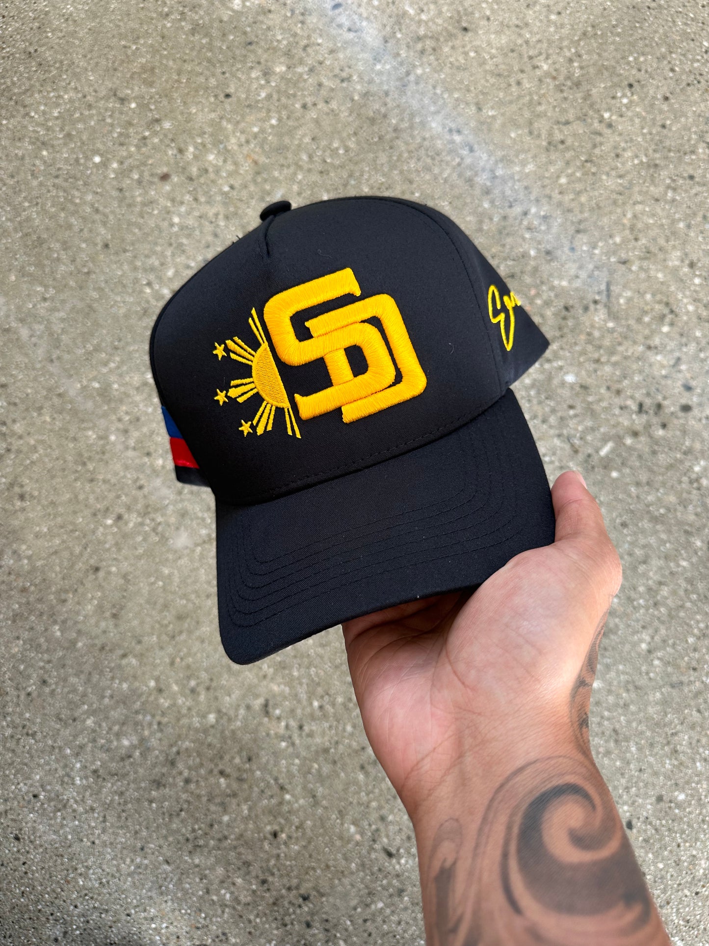 (BLACK/YELLOW) SD FILIPINO SNAP