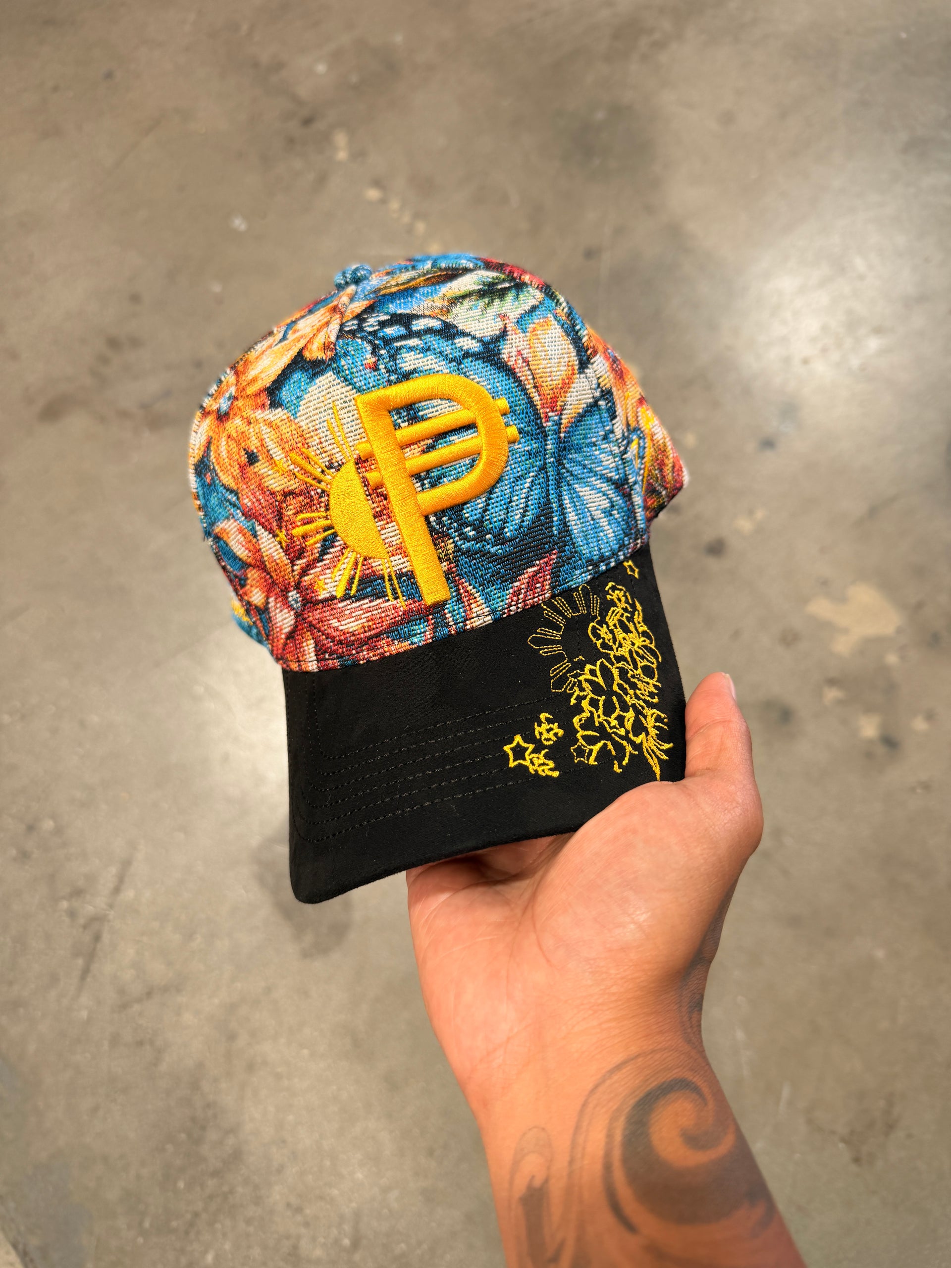 LOLA'S TAPESTRY HAT (BOTANICAL)