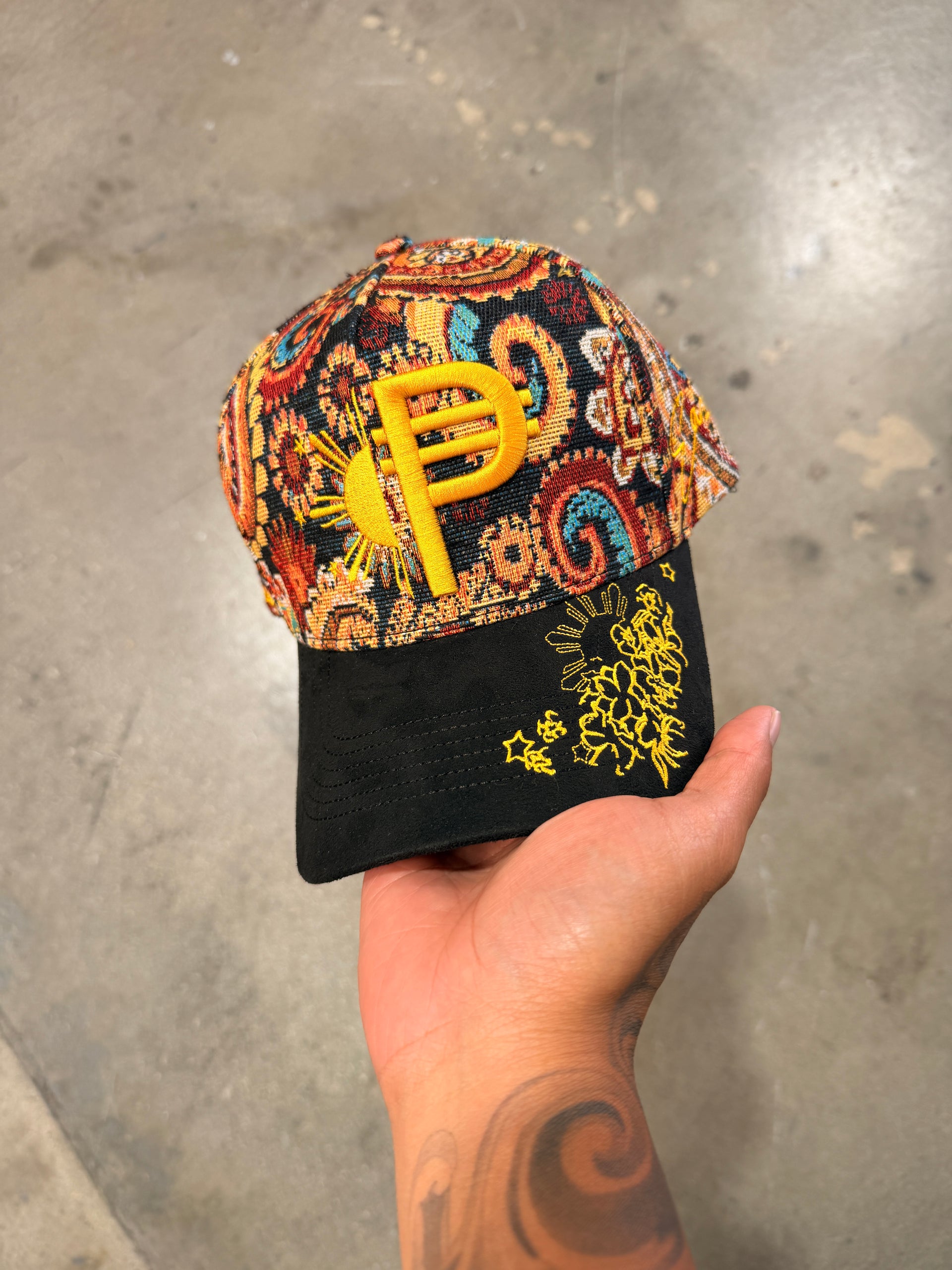 LOLO'S TAPESTRY HAT (PAISLEY)