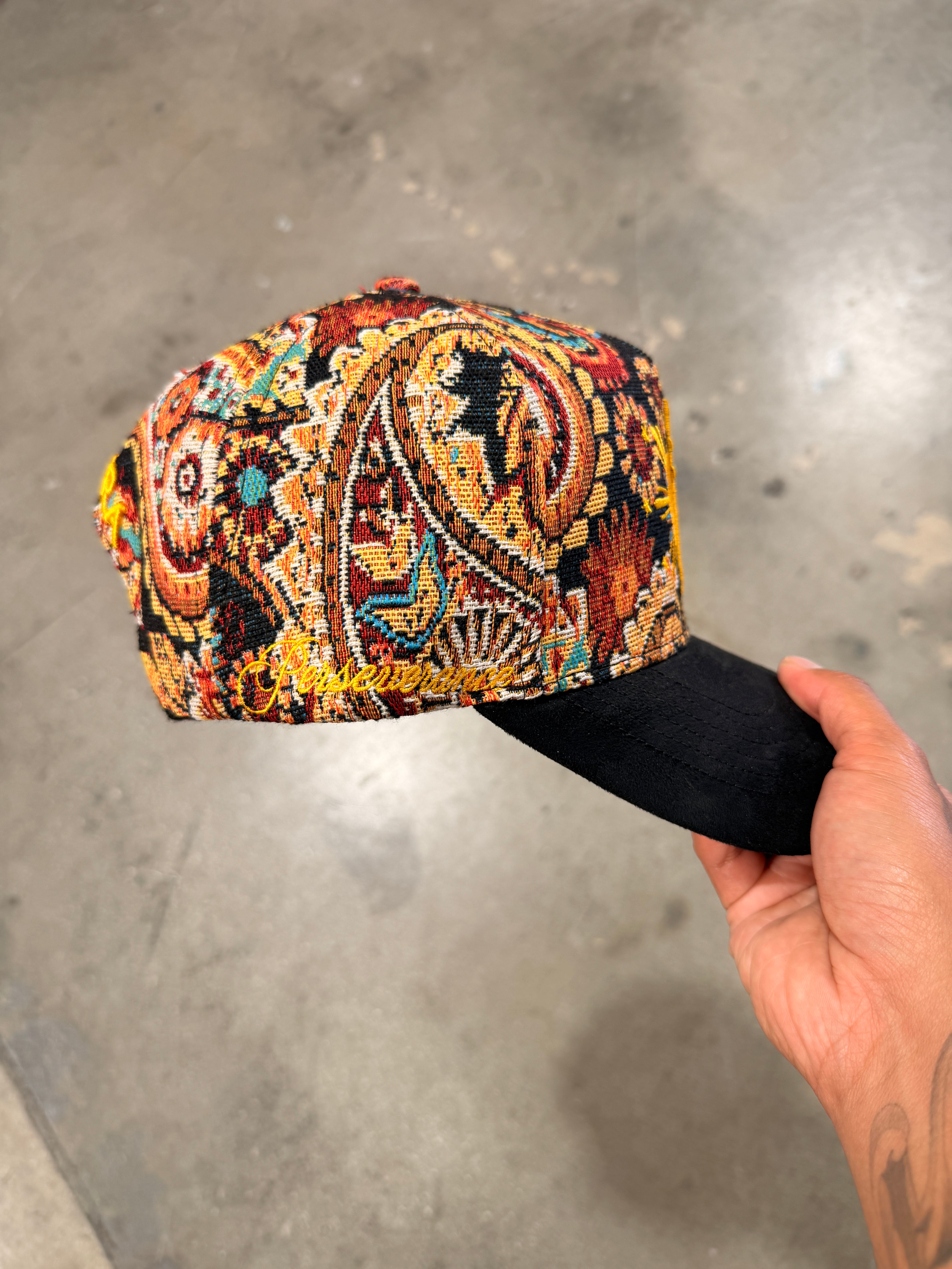 LOLO'S TAPESTRY HAT (PAISLEY)
