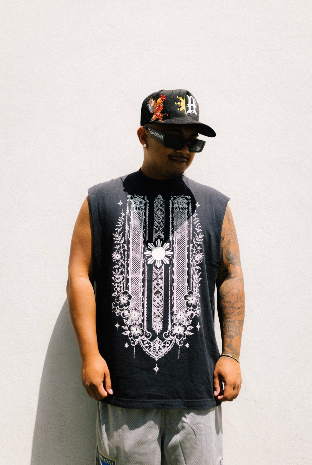 BLACK BARONG CUT OFF TEE