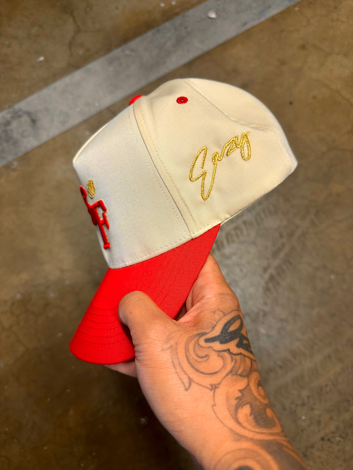 (CREAM/RED) SF SNAP